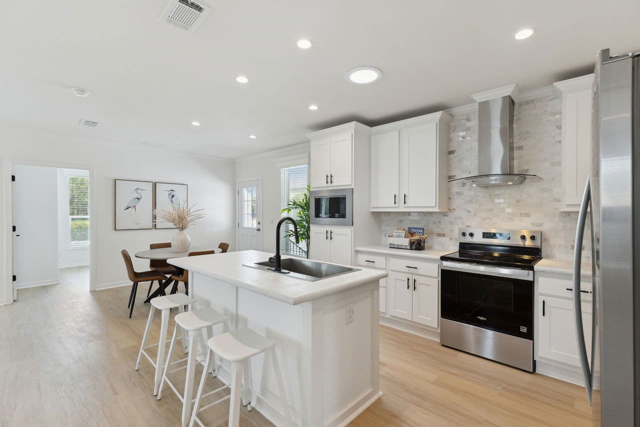 Silver springs 5044a bal harbour kitchen and hero home features