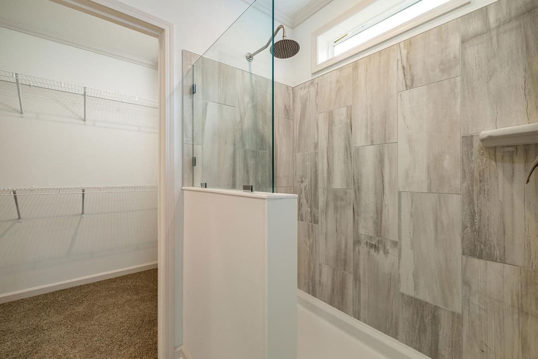 Silver springs 5360 bathroom home features