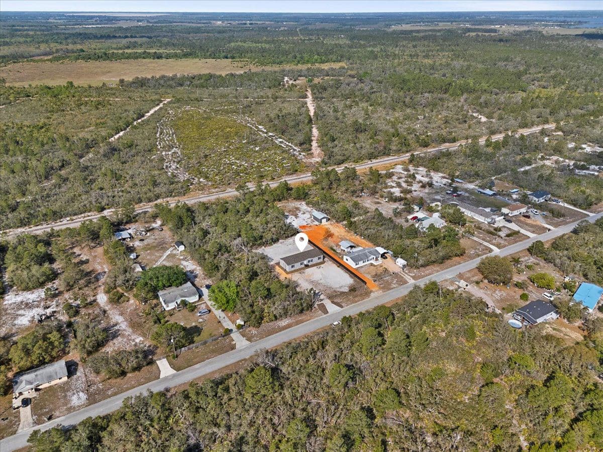 114 mark avenue, lady lake, florida 32159 (sold) 265,300 exterior home features