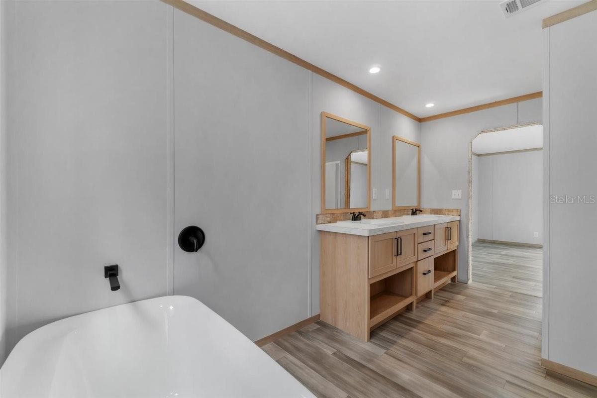 24116 armadillo rd, astor, fl 32102 (for sale) $248,995  home features