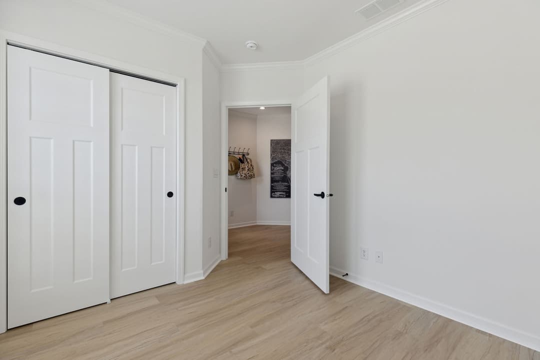 Silver springs 5044a bal harbour interior home features