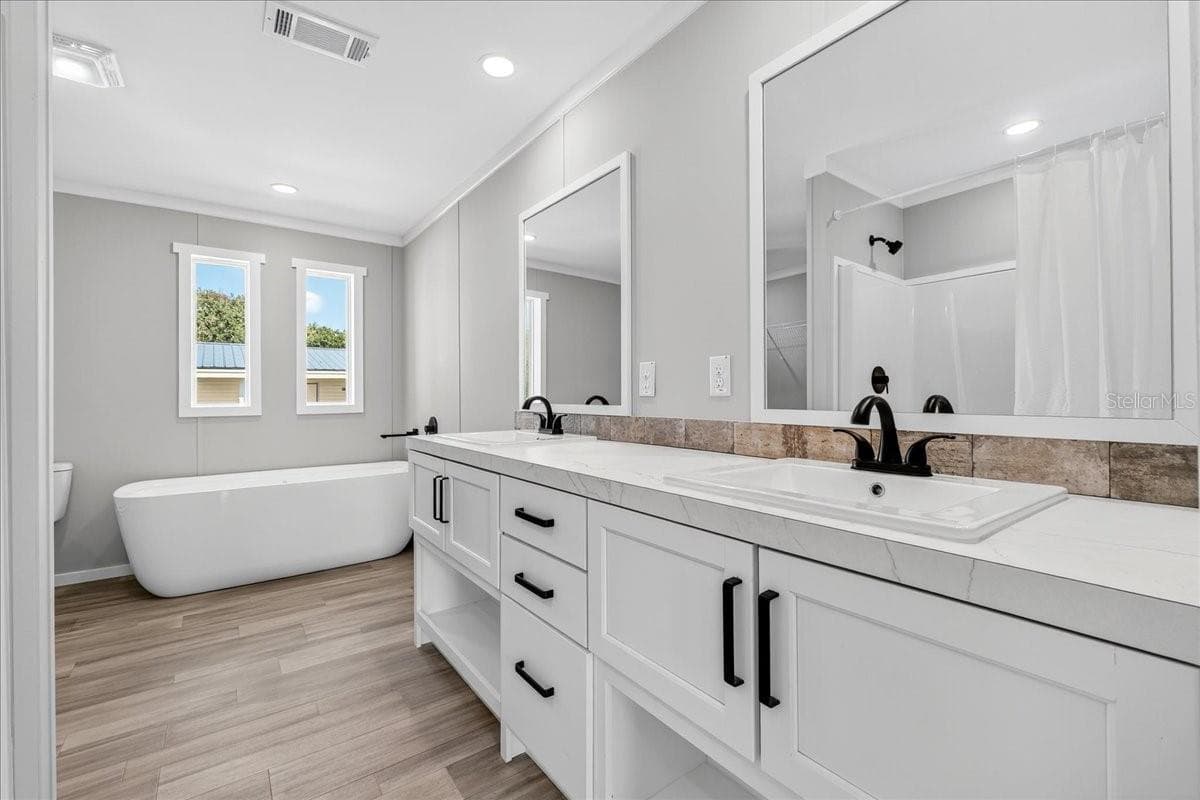 432 oak rdg w, lakeland, fl 33801(for sale) $246,581  home features