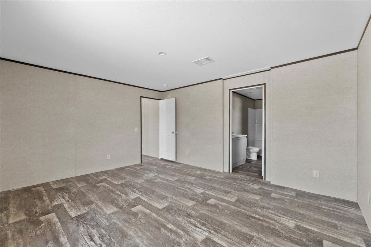 114 mark avenue, lady lake, florida 32159 (sold) 265,300 interior home features