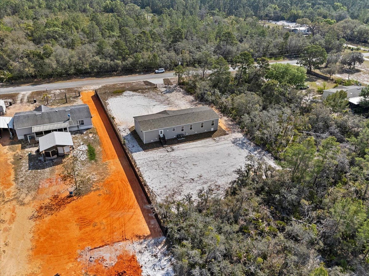 114 mark avenue, lady lake, florida 32159 (sold) 265,300 exterior home features