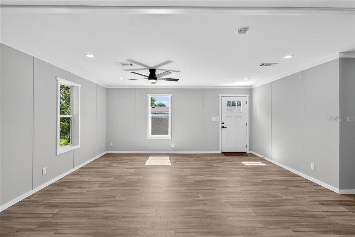 432 oak rdg w, lakeland, fl 33801(for sale) $246,581  home features