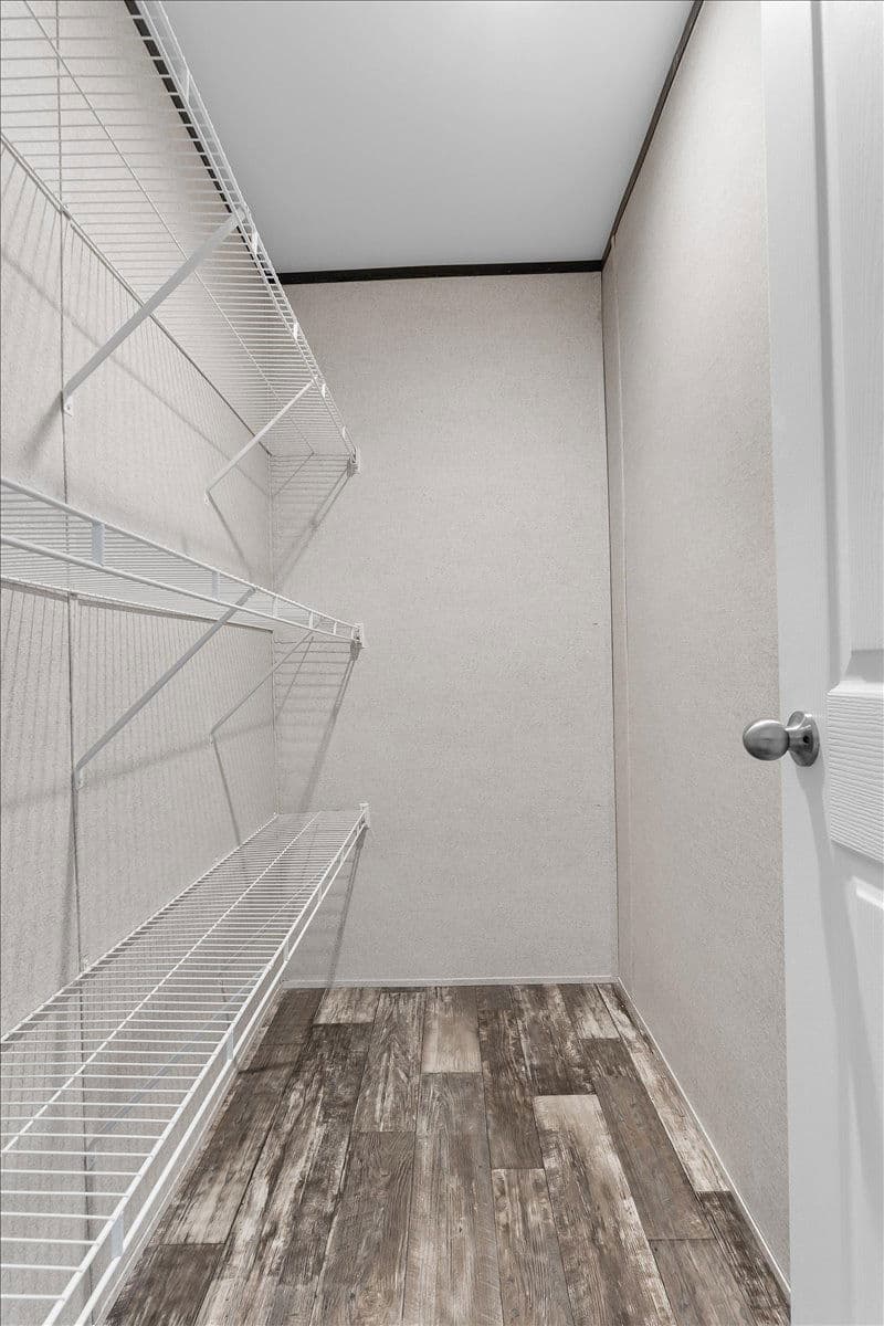 9060 sarah drive, polk city, florida 33868 (sold) interior home features