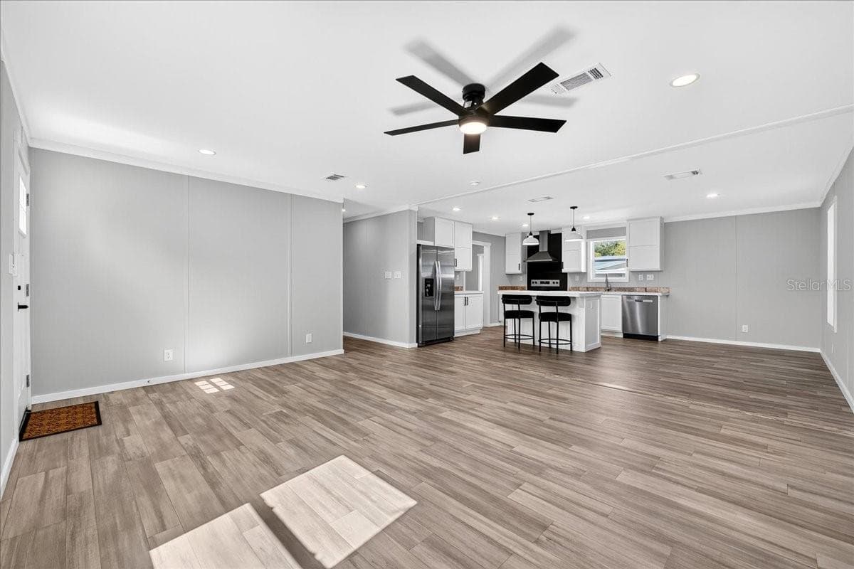 432 oak rdg w, lakeland, fl 33801(for sale) $246,581  home features