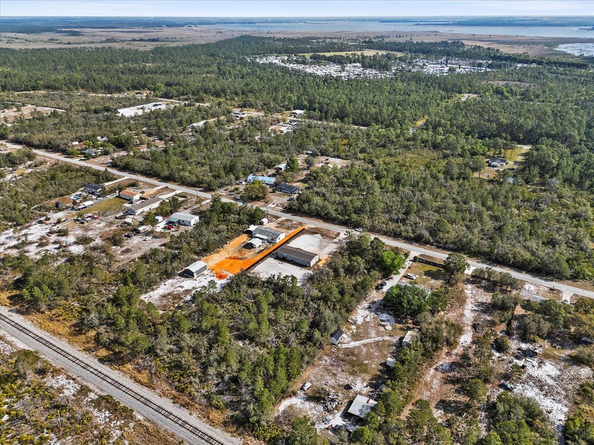 114 mark avenue, lady lake, florida 32159 (sold) 265,300 exterior home features