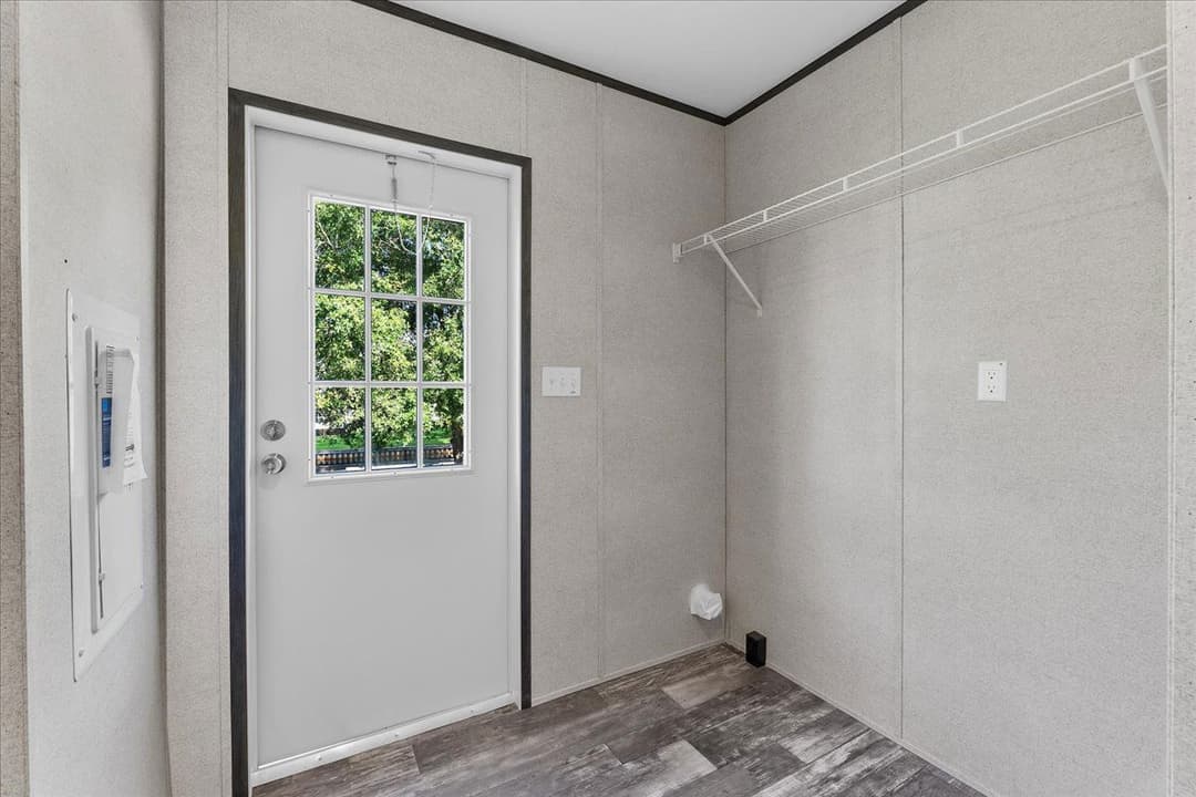 9060 sarah drive, polk city, florida 33868 (sold) interior home features