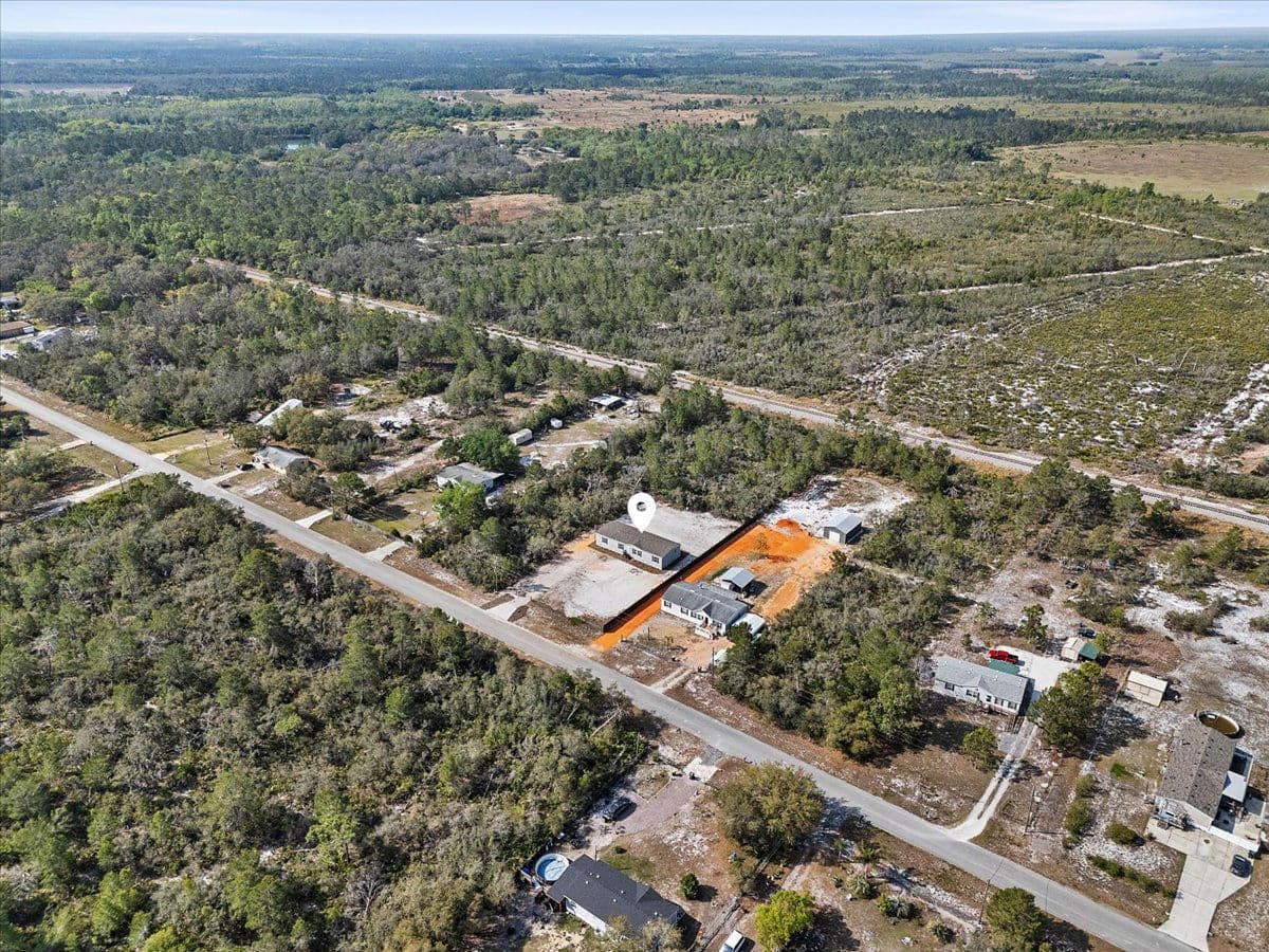 114 mark avenue, lady lake, florida 32159 (sold) 265,300 exterior home features