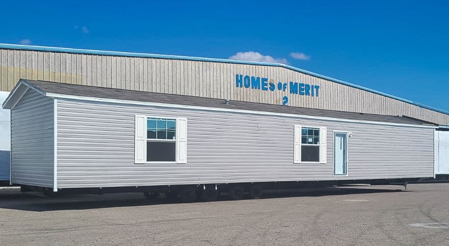 Langford hero, elevation, and exterior home features