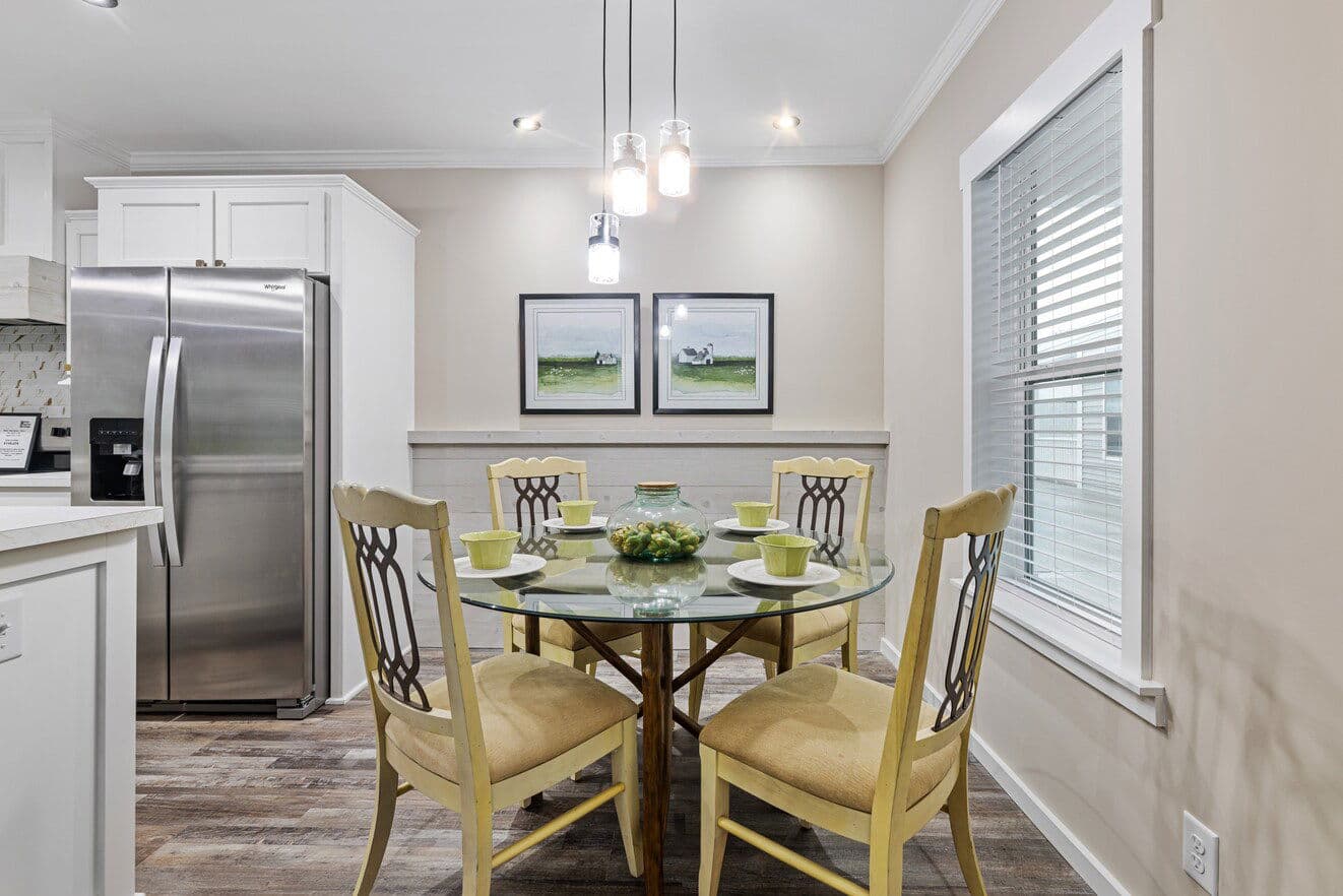 Pierce 28562a kitchen home features