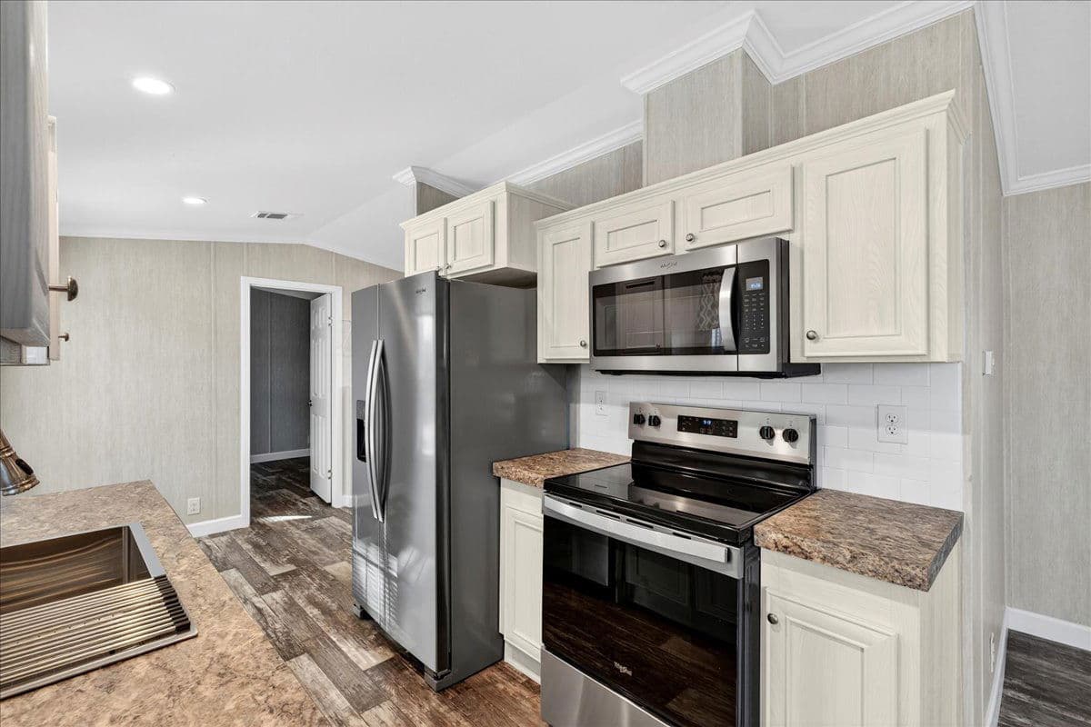 9404 loras street, new port richey, fl 34654 (for sale)  $184,990  home features