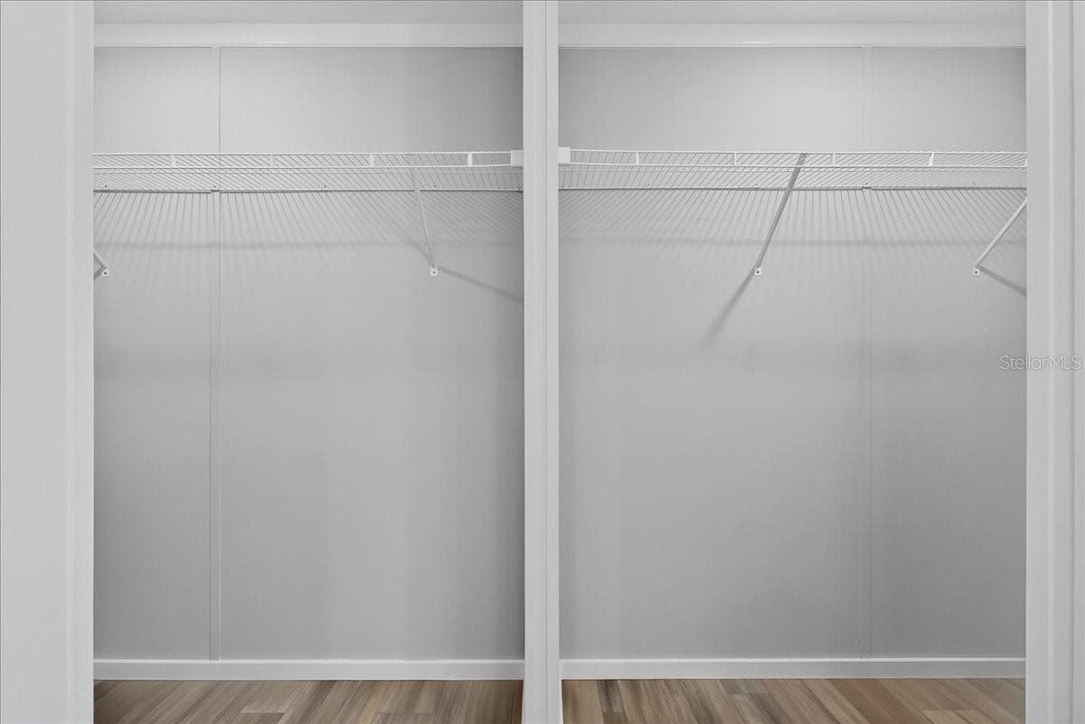 432 oak rdg w, lakeland, fl 33801(for sale) $246,581  home features