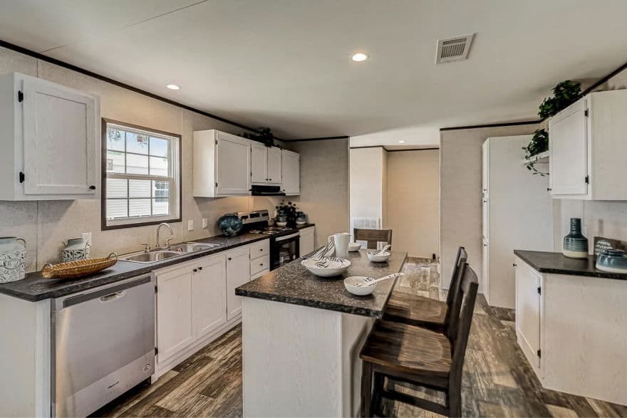 Raiford kitchen home features