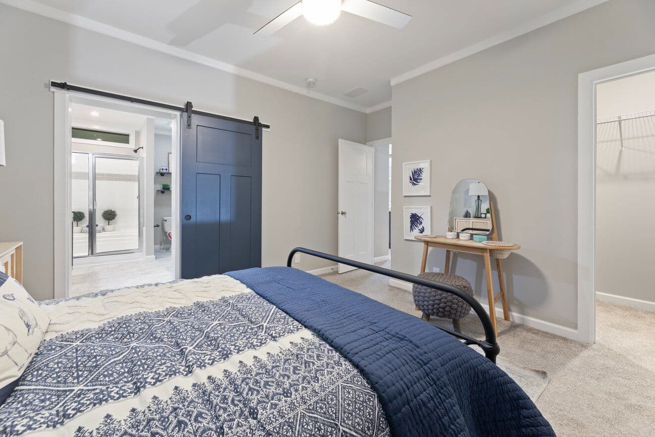 Buncic 28684b bedroom home features