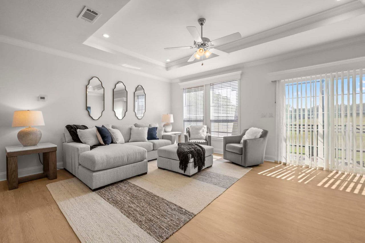 Silver springs 5355 interior home features