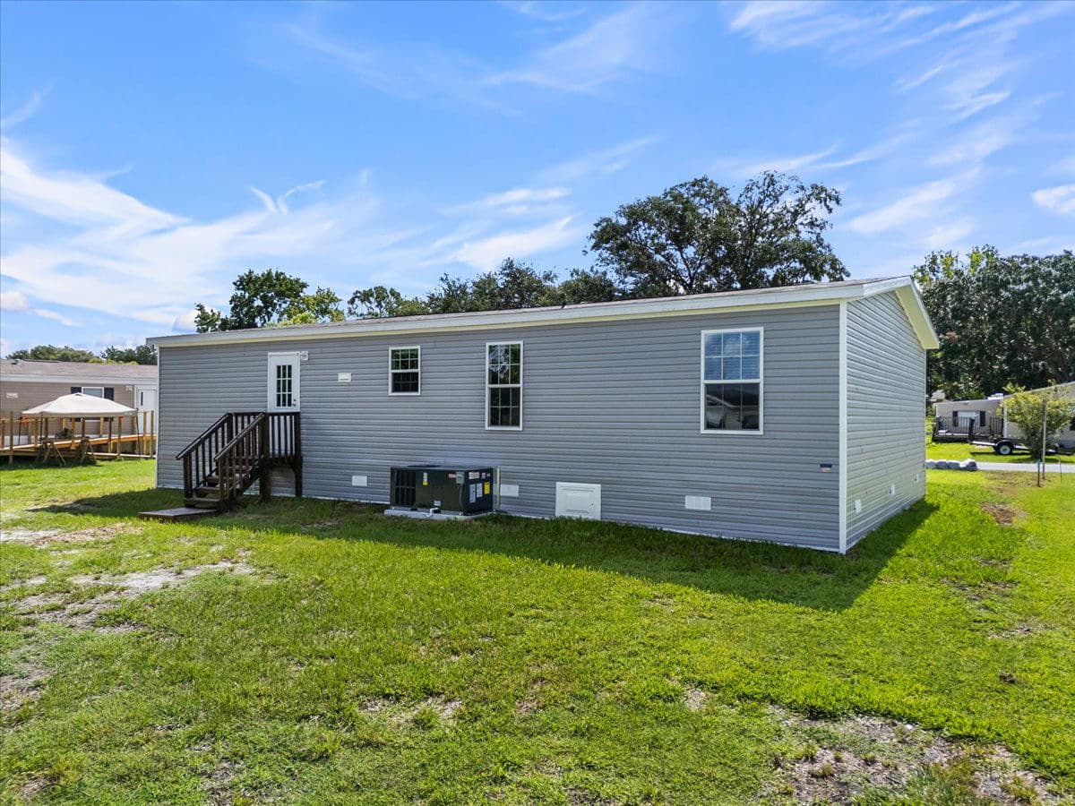 54 oakridge dr, frostproof, fl 33843 (for sale) $268,663  home features