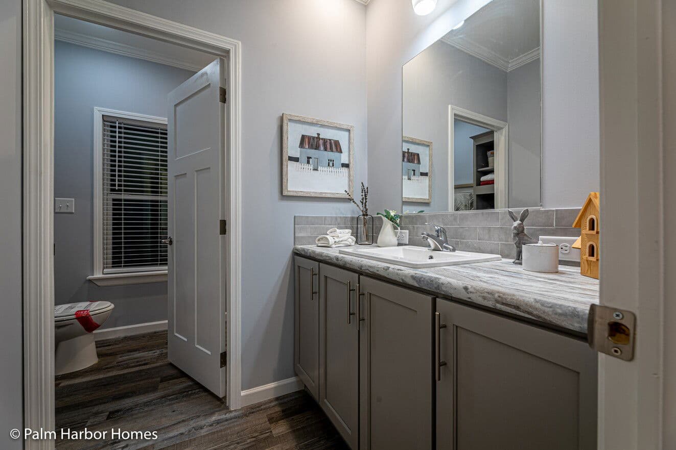 Malibu 30603b bathroom home features