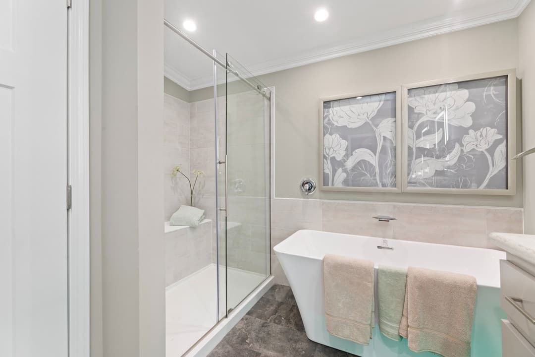 Isla ii 42484a bathroom home features