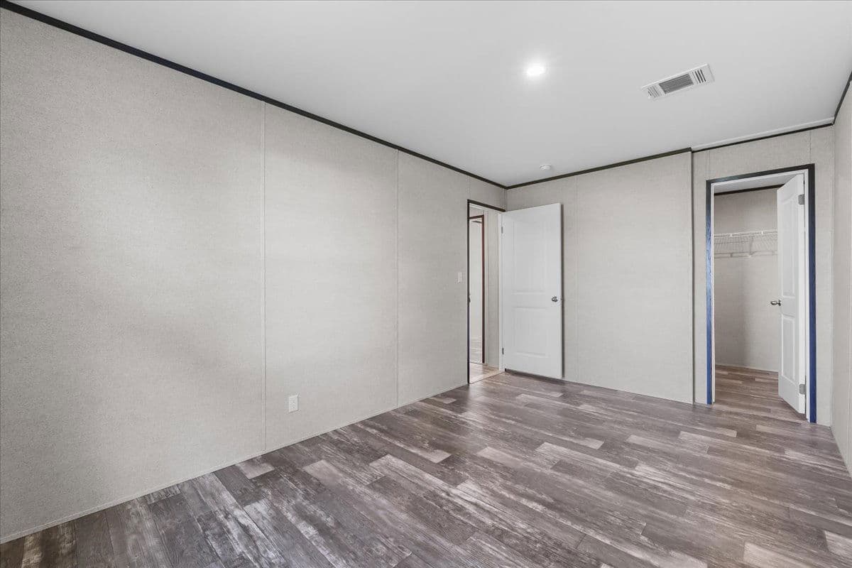 9060 sarah drive, polk city, florida 33868 (sold) interior home features