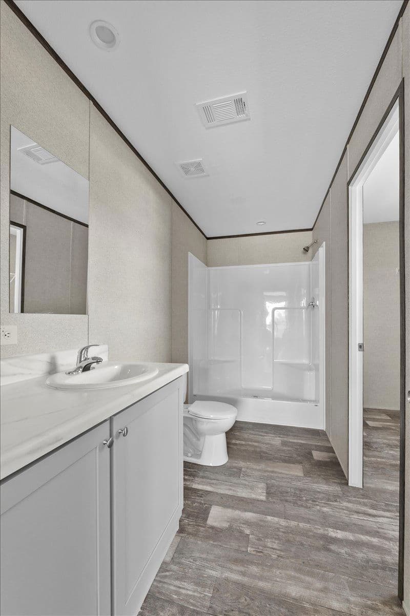 114 mark avenue, lady lake, florida 32159 (sold) 265,300 interior and bathroom home features