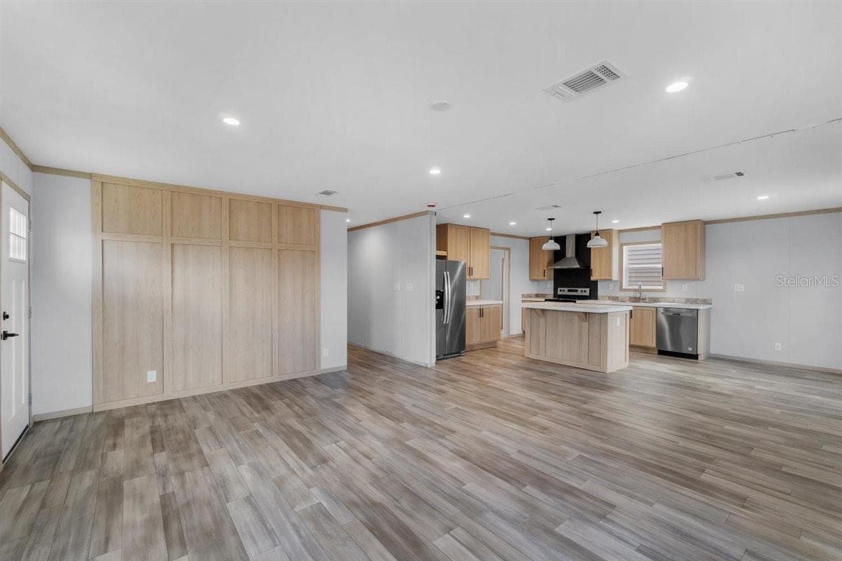 24116 armadillo rd, astor, fl 32102 (for sale) $248,995  home features