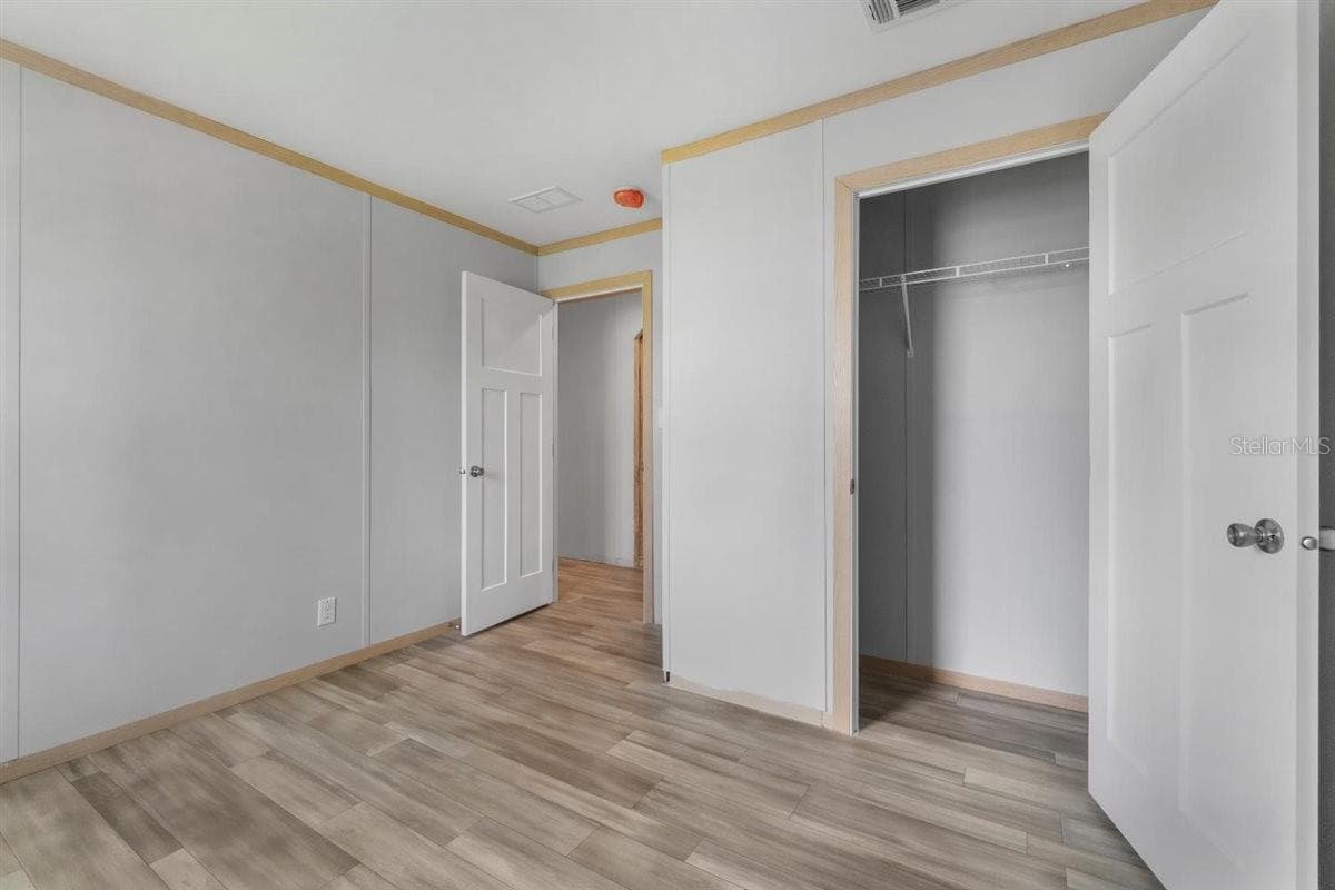 24116 armadillo rd, astor, fl 32102 (for sale) $248,995  home features