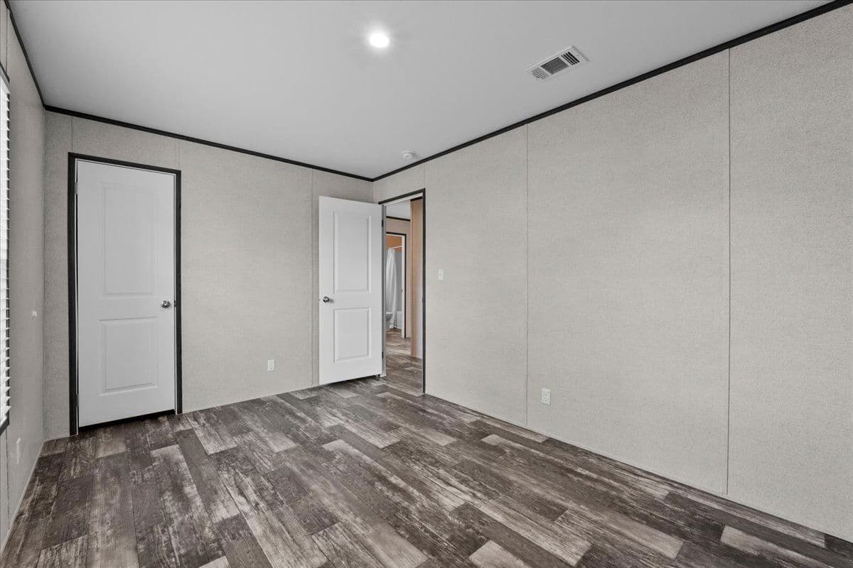 909 lake thomas road, lake wales, florida 33898 (pending)  interior home features