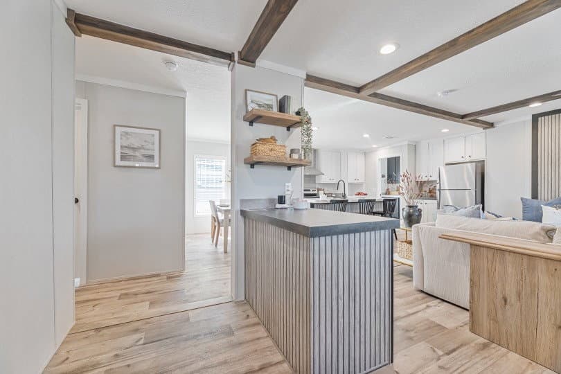 Vivid 28603n interior home features
