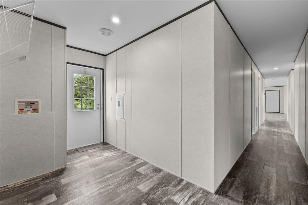 909 lake thomas road, lake wales, florida 33898 (pending)  interior home features