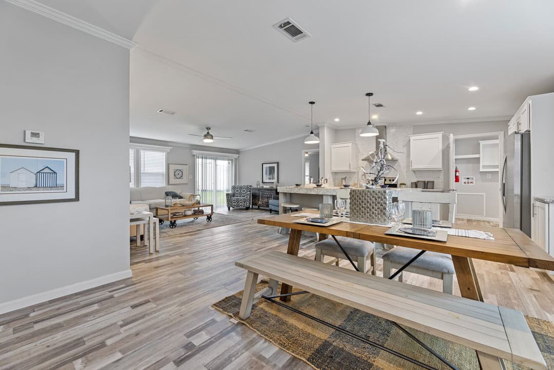 Ventura vi 30483c interior home features