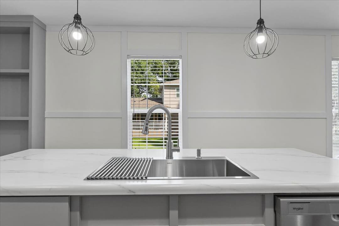 2270 griffin road, bartow, florida 33830 (for sale) $204,992 interior and kitchen home features