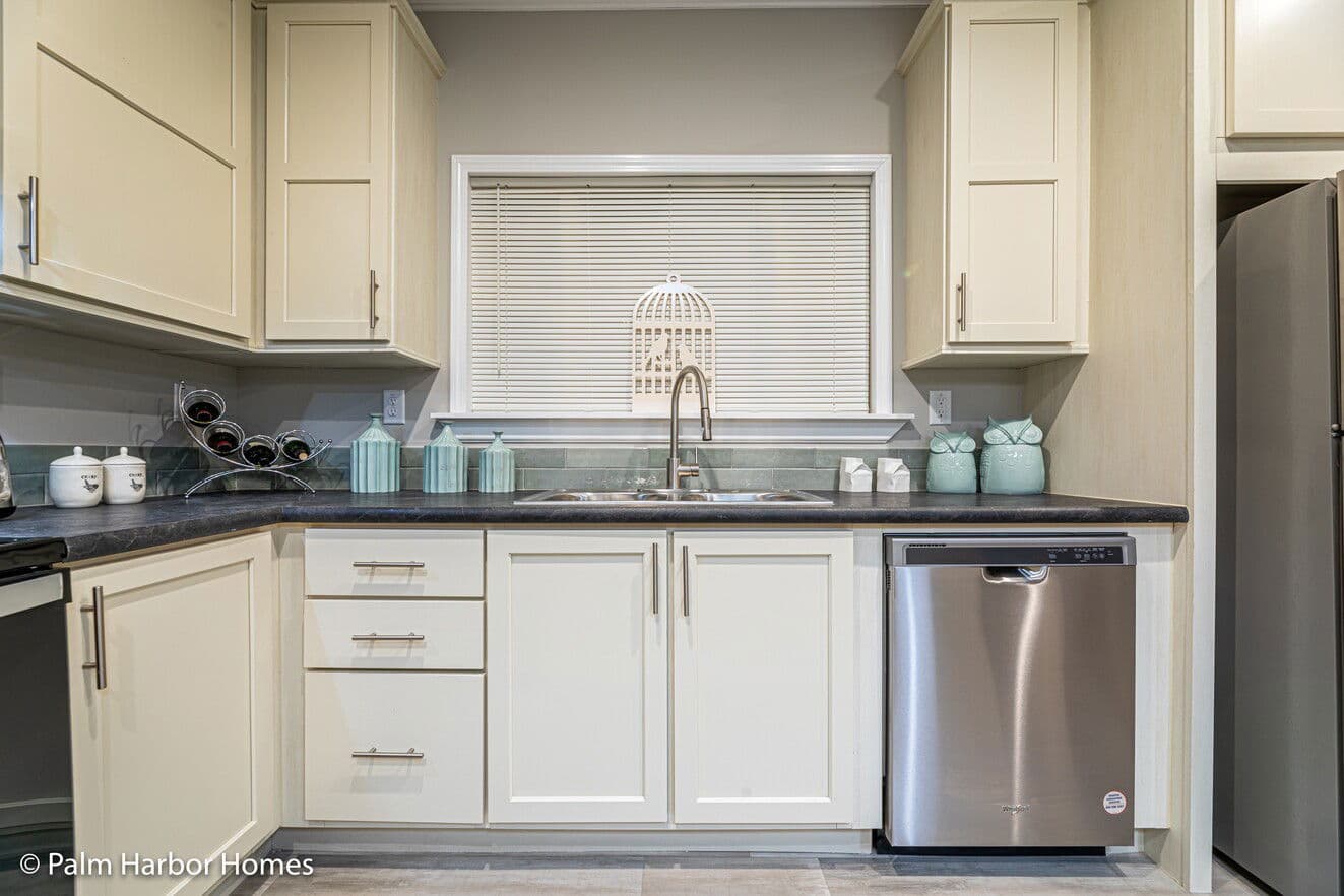 Summer breeze iv 28522d kitchen home features