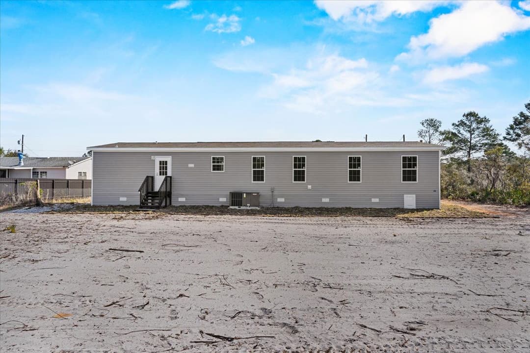 114 mark avenue, lady lake, florida 32159 (sold) 265,300 exterior home features