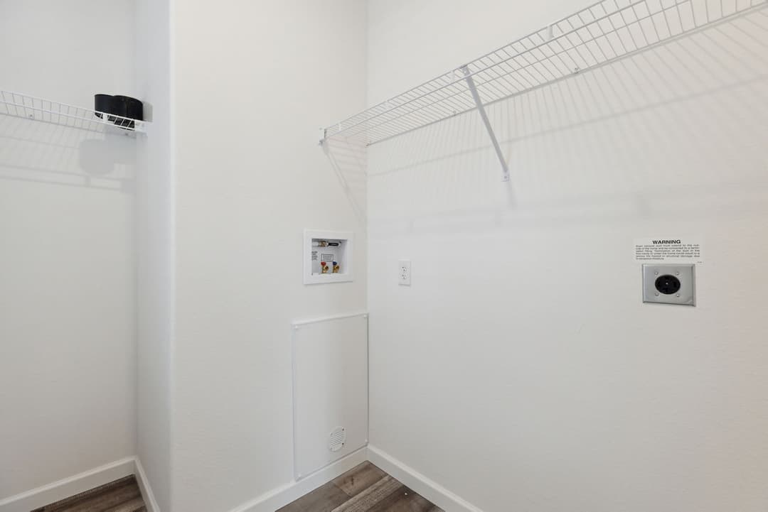 Silver springs 5029 interior home features