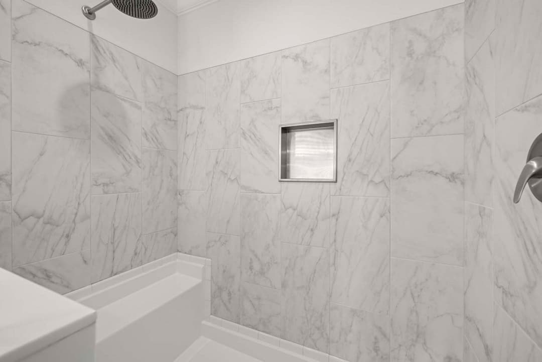 Silver springs 5355 bathroom home features