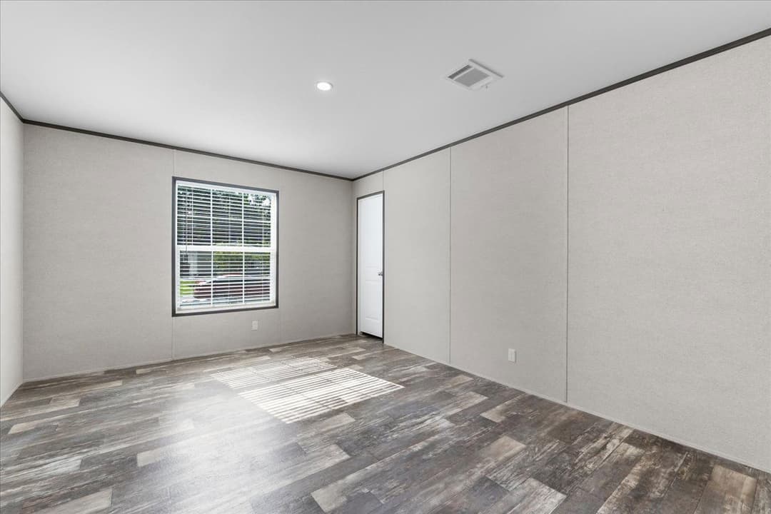 9060 sarah drive, polk city, florida 33868 (sold) interior home features