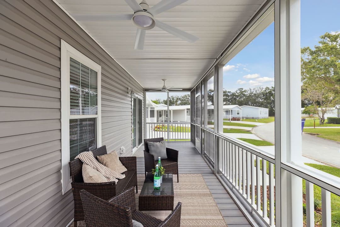 Silver springs 5029 exterior home features