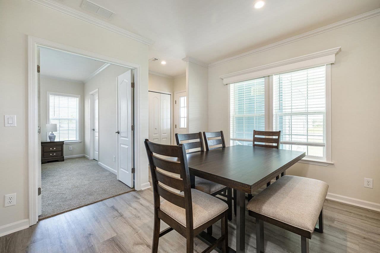 Silver springs 5006n interior home features