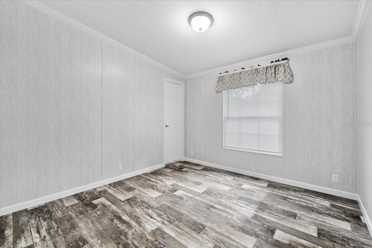 18437 15th ave, orlando, fl 32833 (sold)  home features