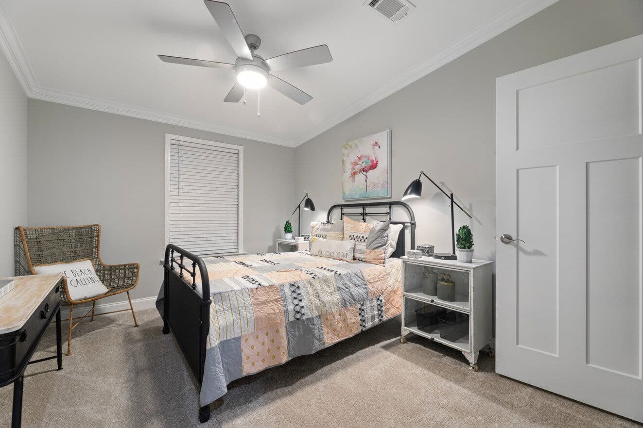 Isla ii 42484a bedroom home features