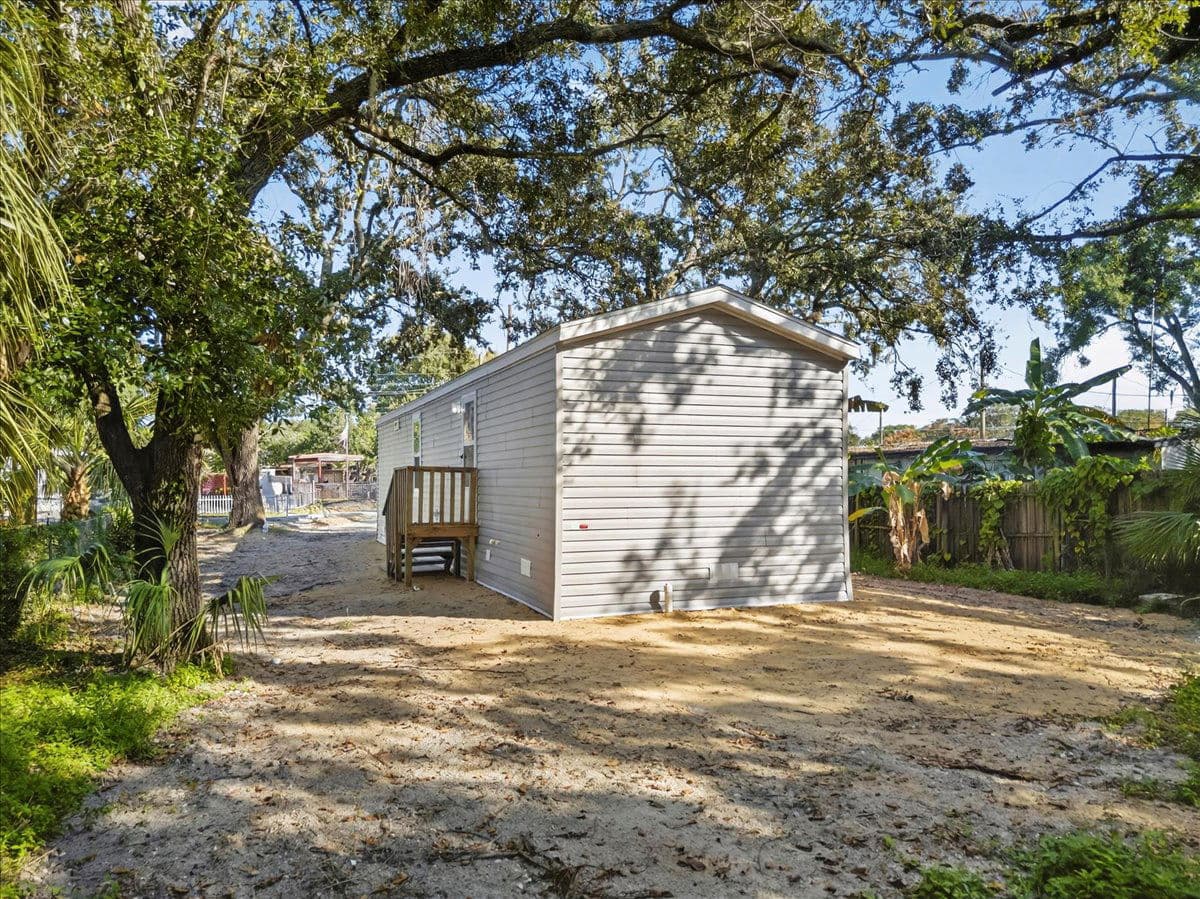 9404 loras street, new port richey, fl 34654 (for sale)  $184,990  home features