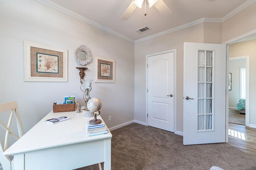 Silver springs 5351 interior home features