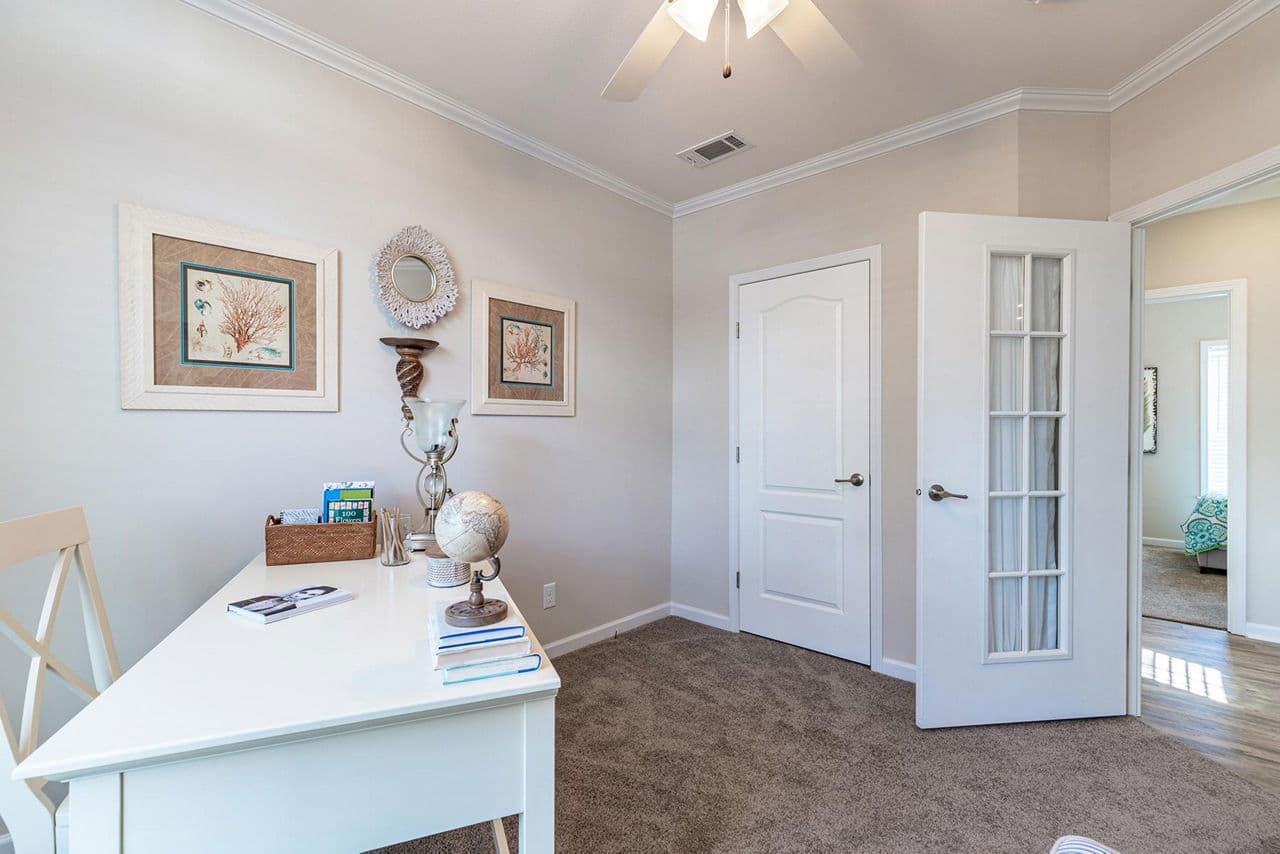 Silver springs 5351 interior home features